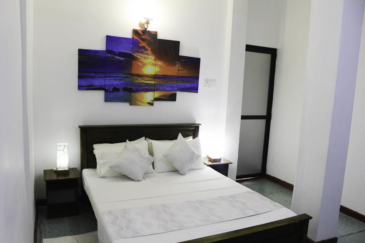 Yoho Travellers Residence Kandy Exterior foto